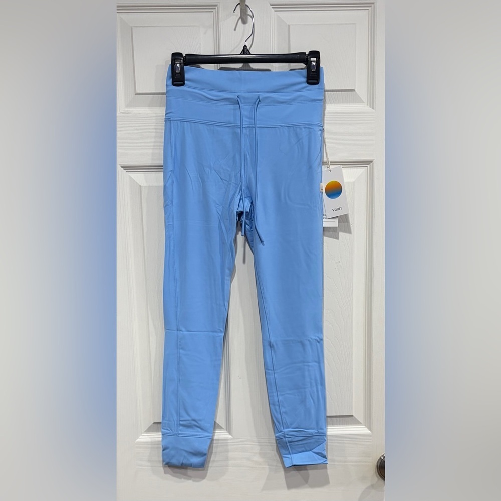 Vuori Women's Large Daily Form Legging Spring Blue NWT High Rise 7/8 Length